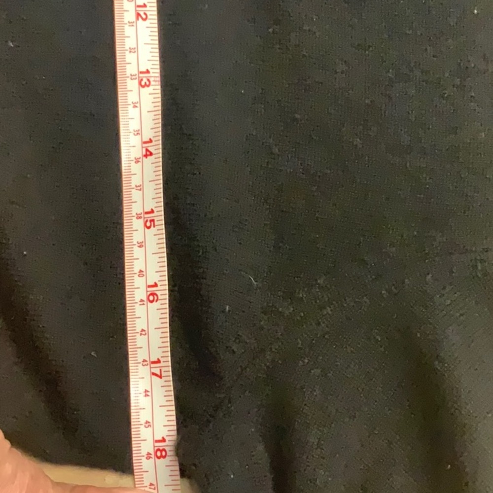 Black Cashmere sweater - Picture 7 of 10